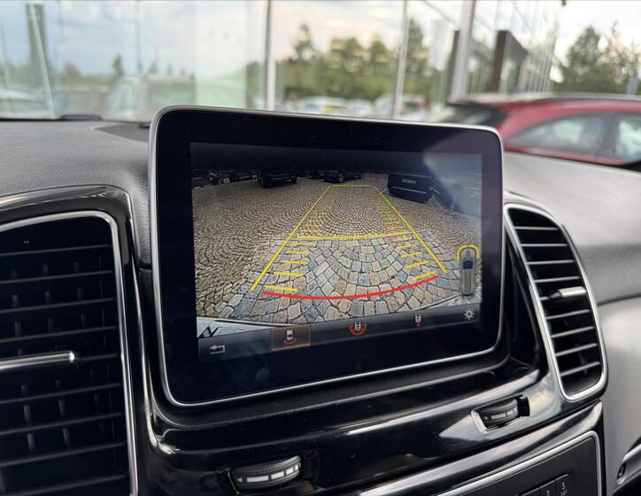 Mercedes-Benz GLE 33