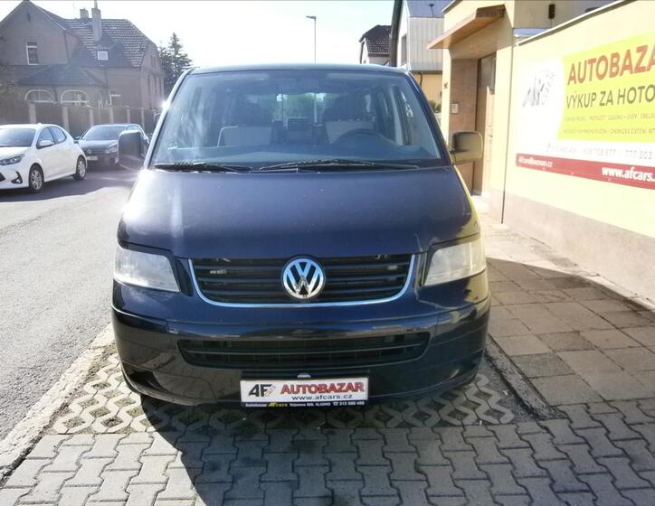 Volkswagen Multivan 2