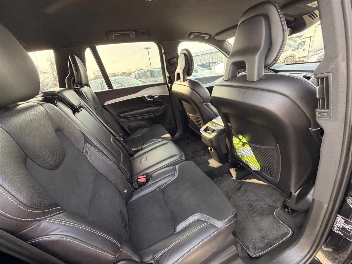 Volvo XC90 SUV / Terénní 2,0 l 173 kw