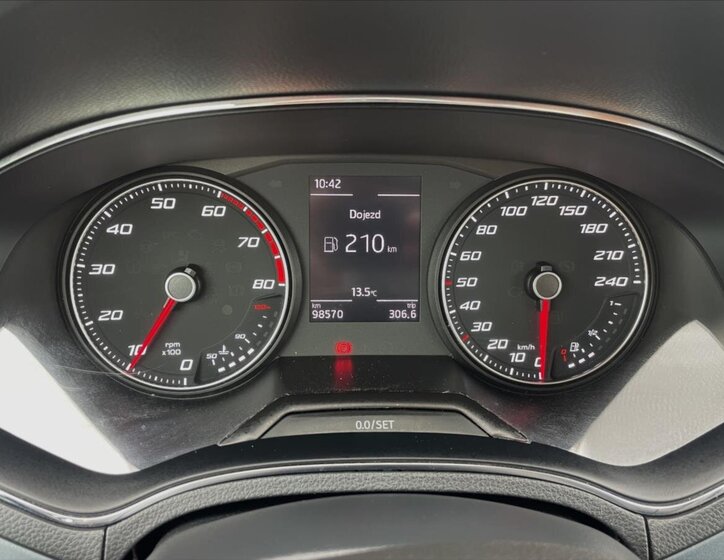 Seat Arona SUV / Terénní 999,0 70 kw