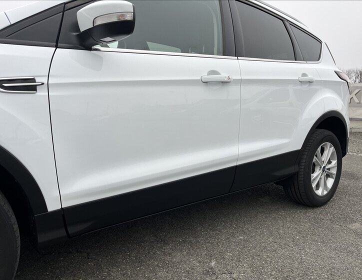 Ford Kuga Kombi 2,0 l 132 kw