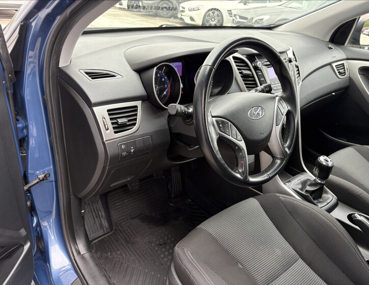 Hyundai i30 13