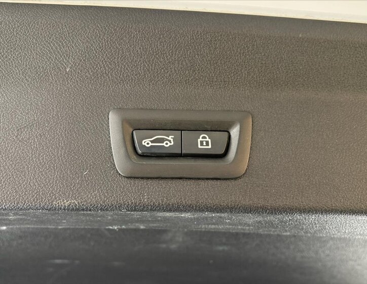 BMW X3 SUV / Terénní 2,0 l 140 kw