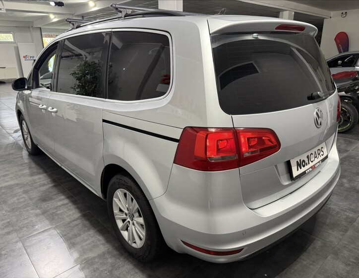 Volkswagen Sharan 4