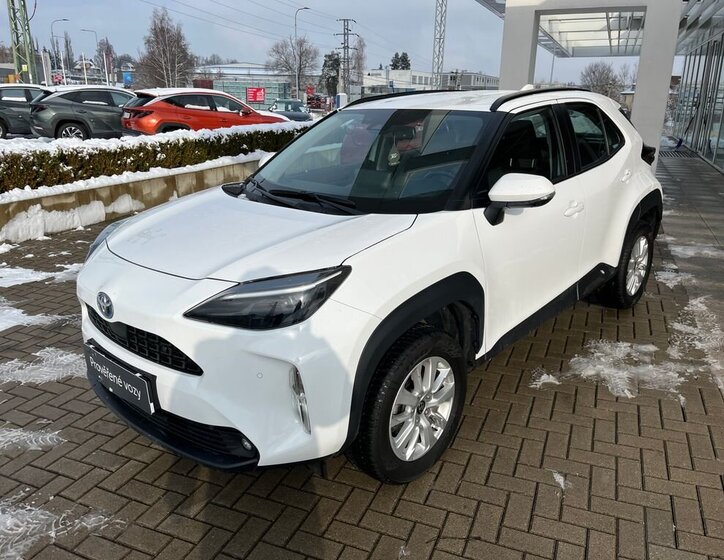 Toyota Yaris Cross SUV 1,5 l 68 kw
