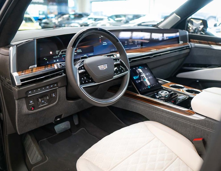 Cadillac Escalade 16