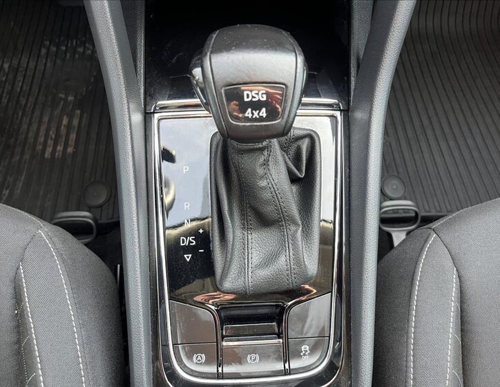 Škoda Karoq SUV 2,0 l 110 kw