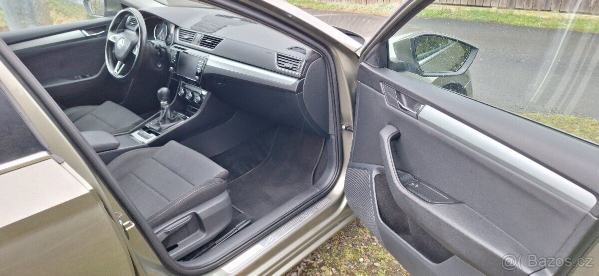 Škoda Superb Kombi 0,0 88 kw