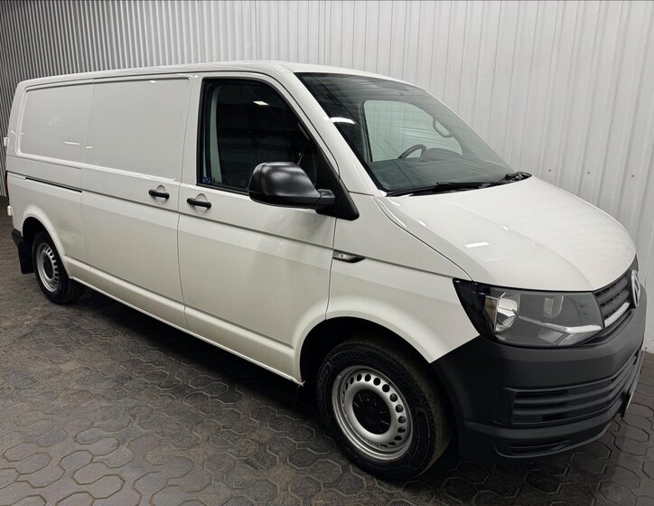 Volkswagen Transporter 12