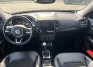 Jeep Compass SUV 1,4 l 103 kw
