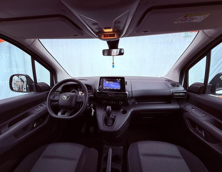 Toyota ProAce City 14