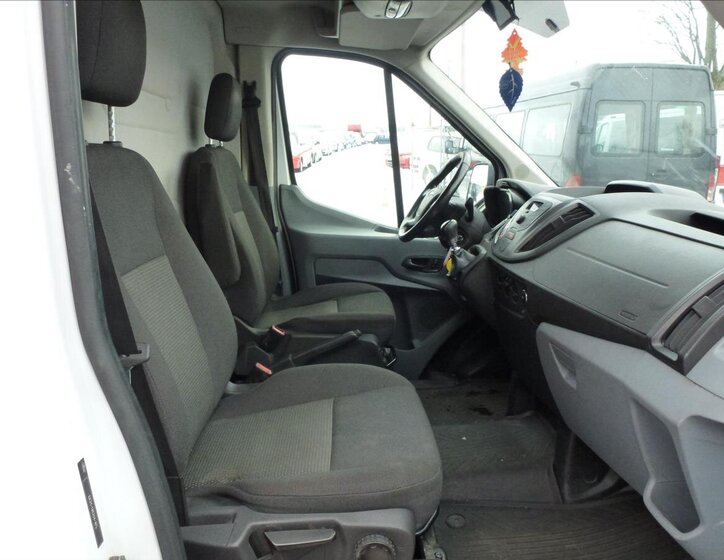 Ford Transit Skříň 2,2 l 74 kw