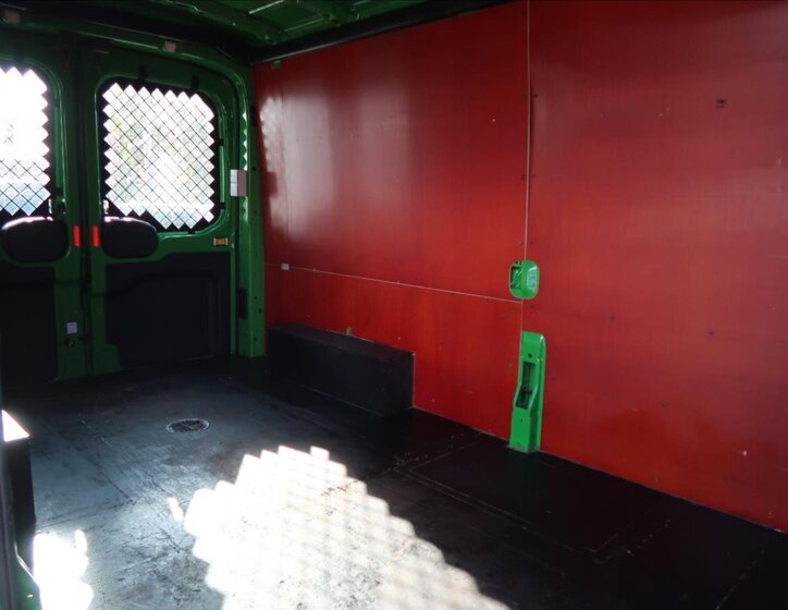 Ford Transit Ostatní 2,0 l 96 kw