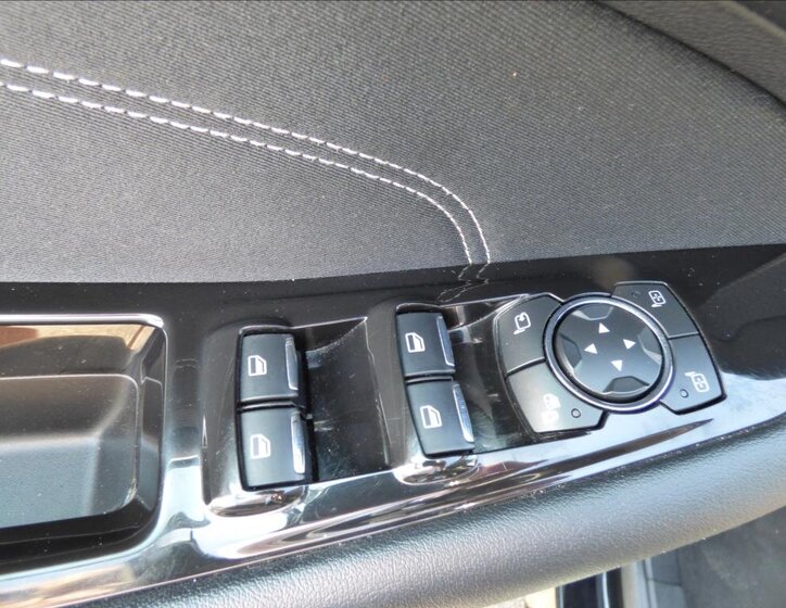 Ford Edge SUV 2,0 l 132 kw