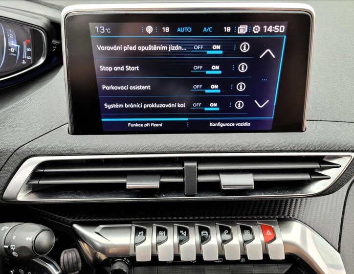 Peugeot 3008 SUV / Terénní 1,5 l 96 kw