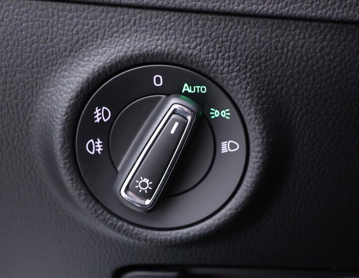 Škoda Superb Liftback 1,8 l 132 kw