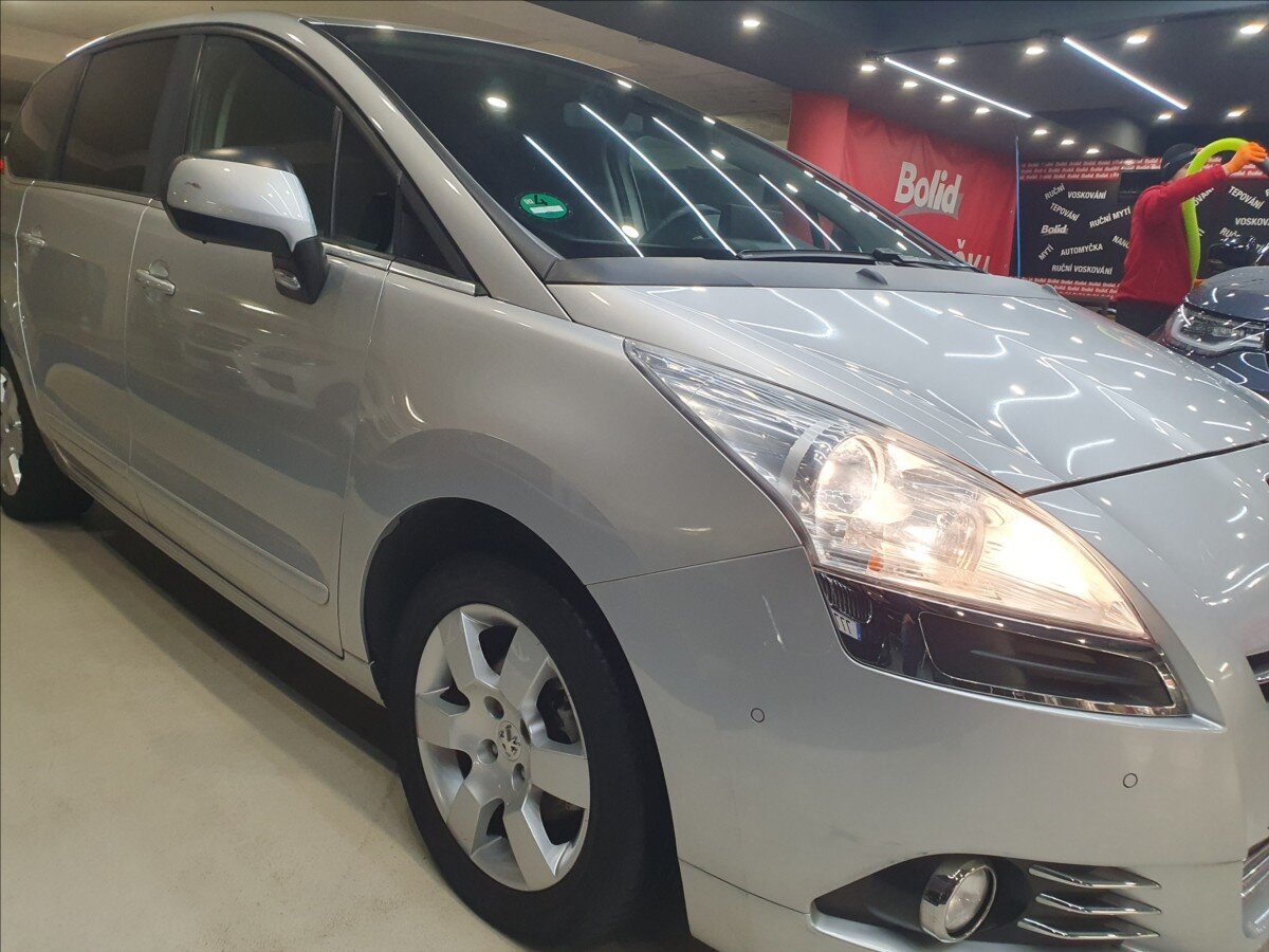 Peugeot 5008 MPV 1,6 l 88 kw