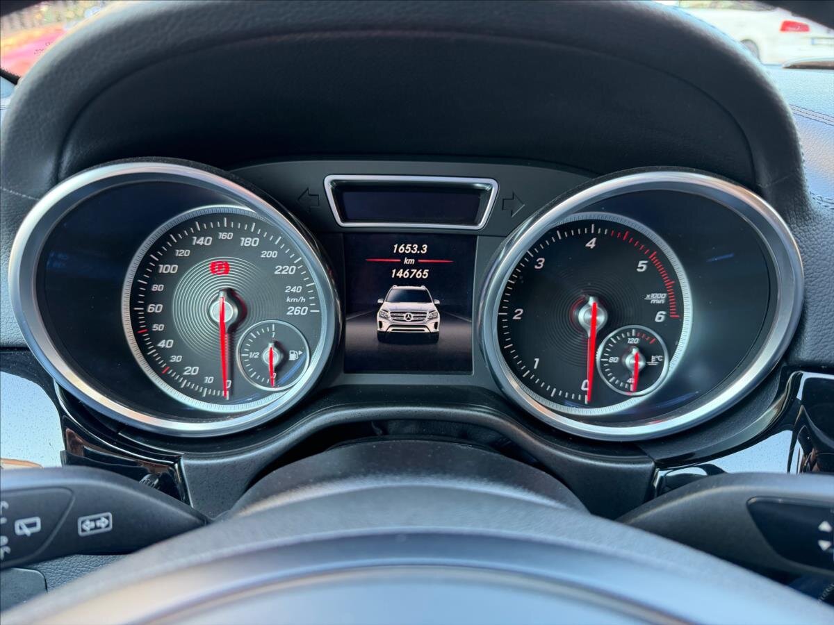 Mercedes-Benz GLS SUV / Terénní 3,0 l 190 kw