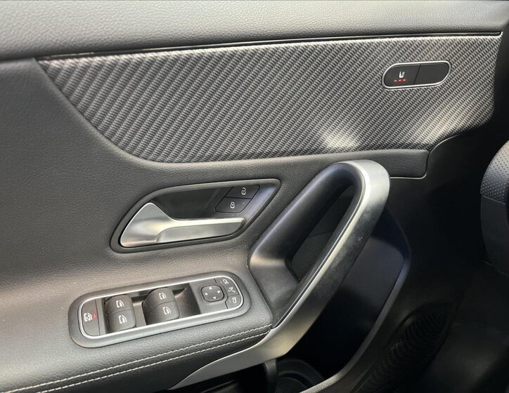 Mercedes-Benz Třídy A Hatchback 1,3 l 100 kw