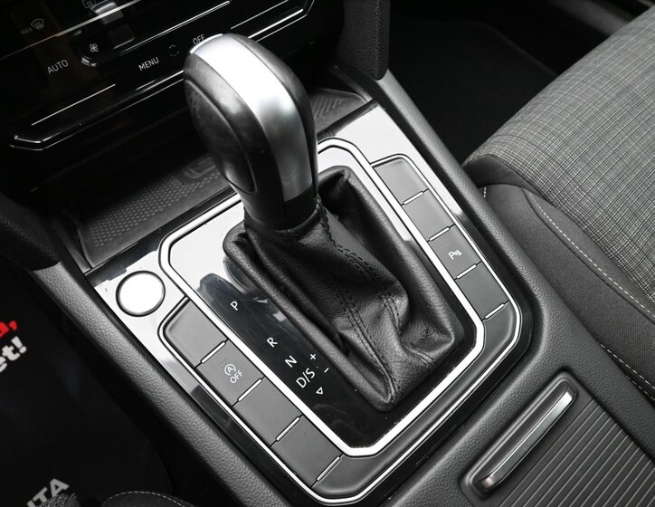 Volkswagen Passat Kombi 2,0 l 110 kw