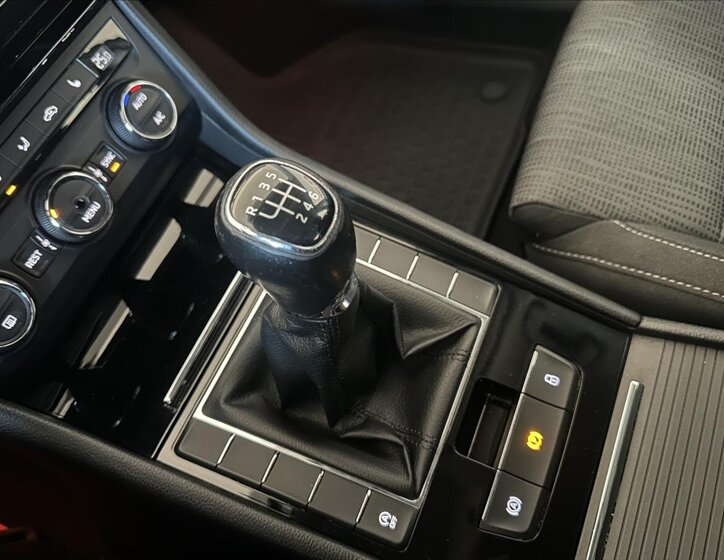 Škoda Superb Kombi 2,0 l 110 kw