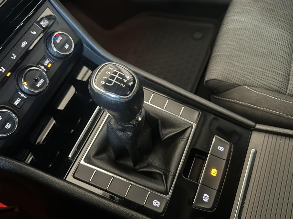 Škoda Superb Kombi 2,0 l 110 kw
