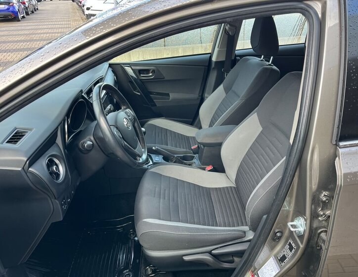 Toyota Auris Hatchback 1,6 l 97 kw