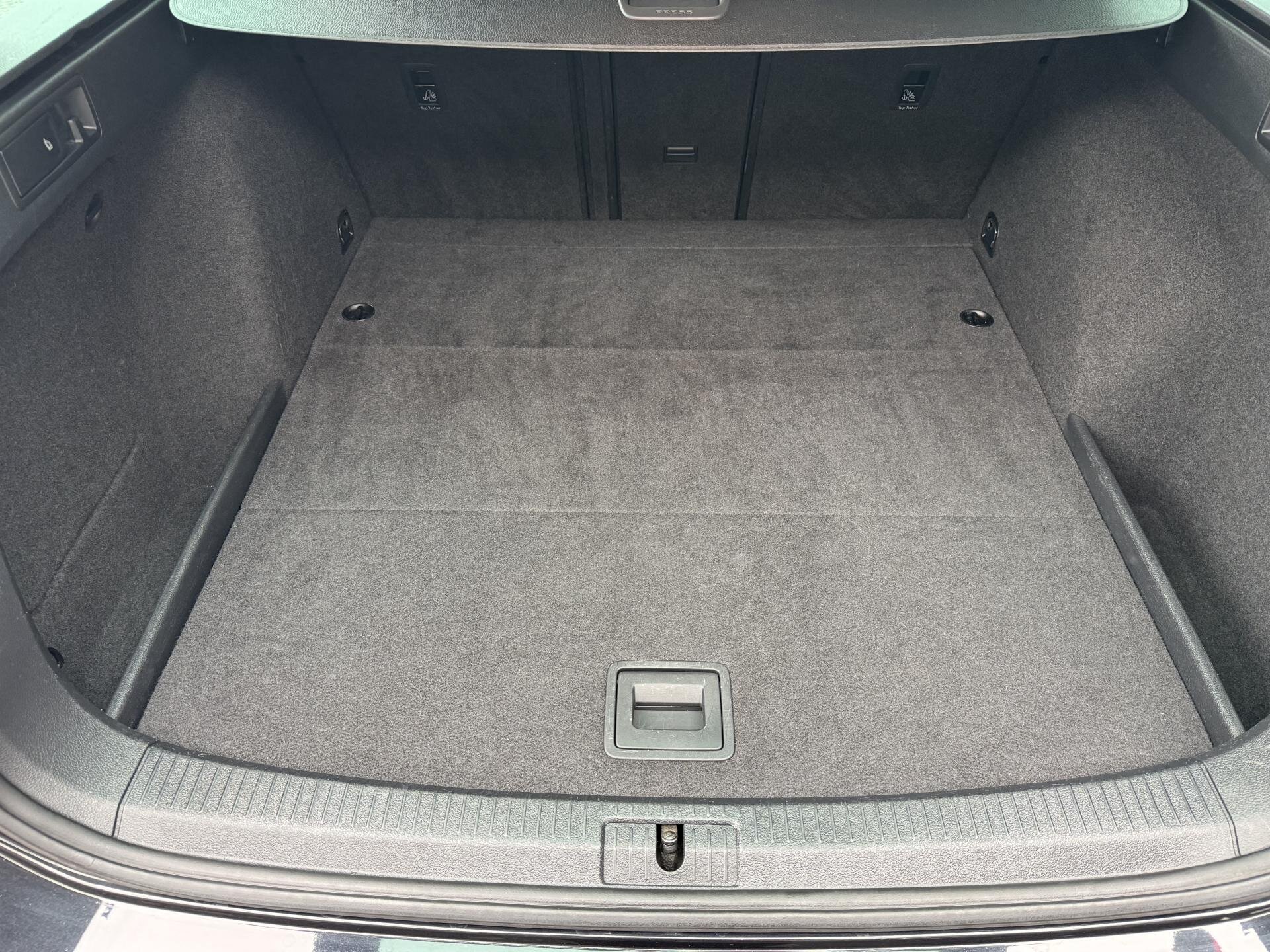 Volkswagen Golf Kombi 2,0 l 110 kw