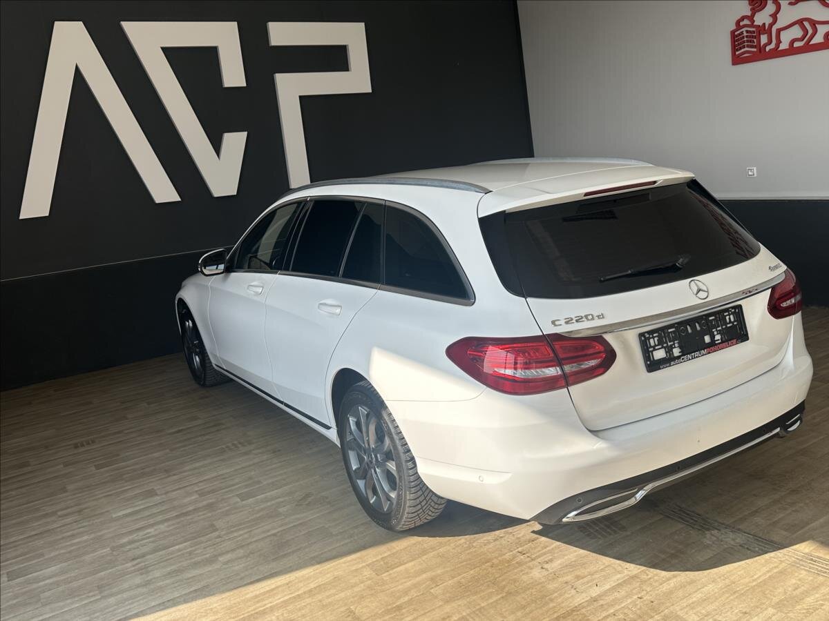 Mercedes-Benz Třídy C Kombi 2,1 l 125 kw