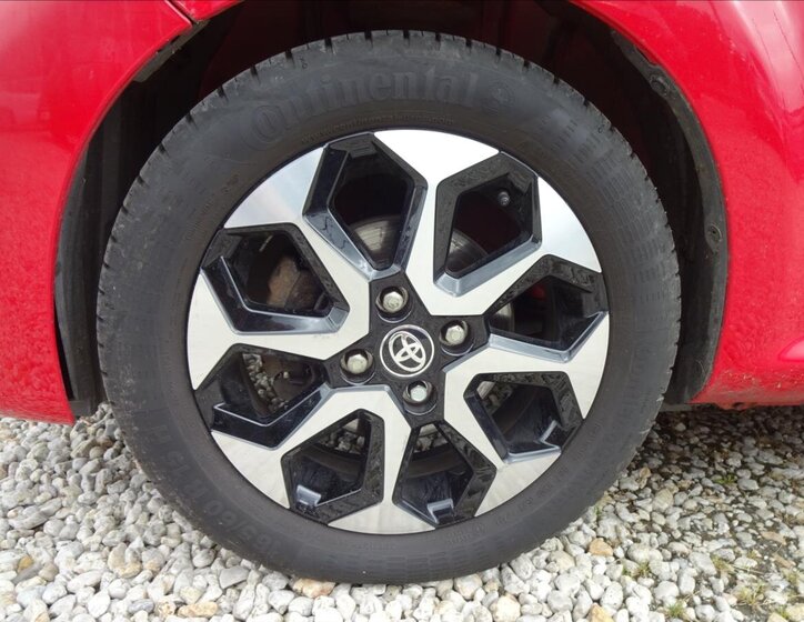 Peugeot 107 Hatchback 998,0 50 kw