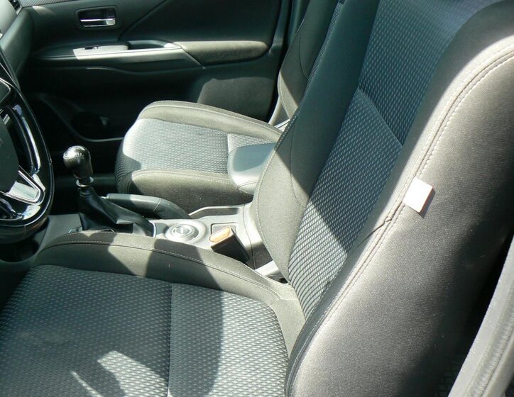 Mitsubishi Outlander SUV / Terénní 2,3 l 110 kw