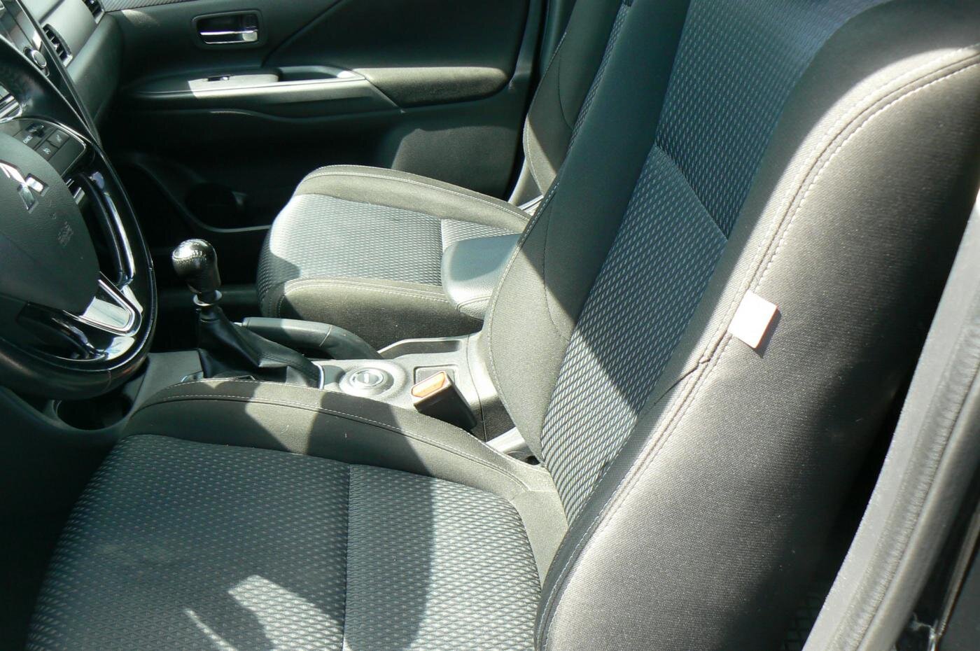 Mitsubishi Outlander SUV / Terénní 2,3 l 110 kw