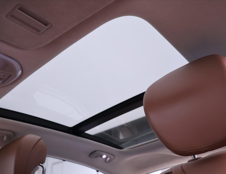 Hyundai Genesis Sedan / Limuzína 3,8 l 232 kw