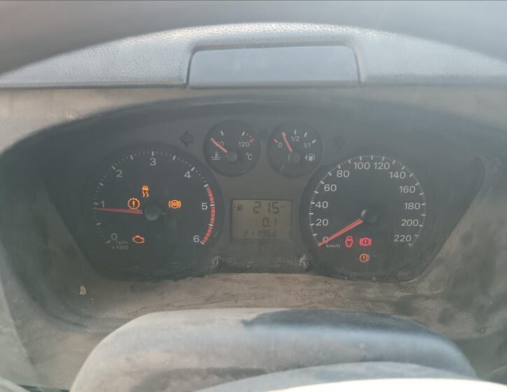 Ford Transit Kombi 2,2 l 85 kw