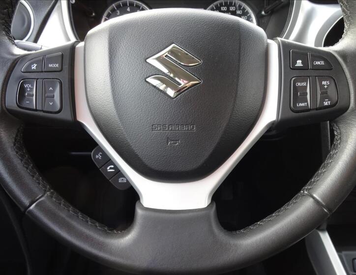 Suzuki Vitara 40
