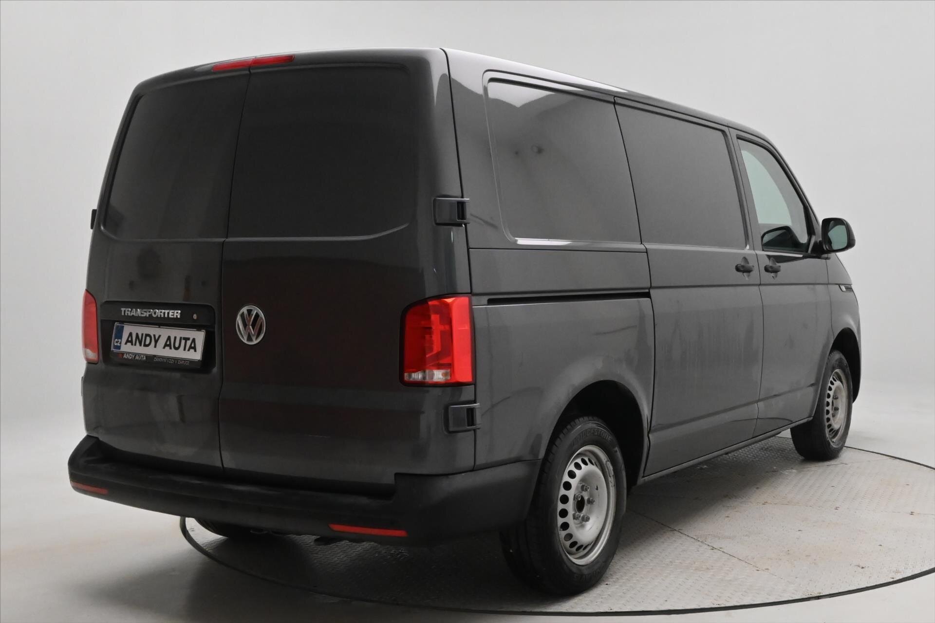 Volkswagen Transporter Skříň 2,0 l 110 kw