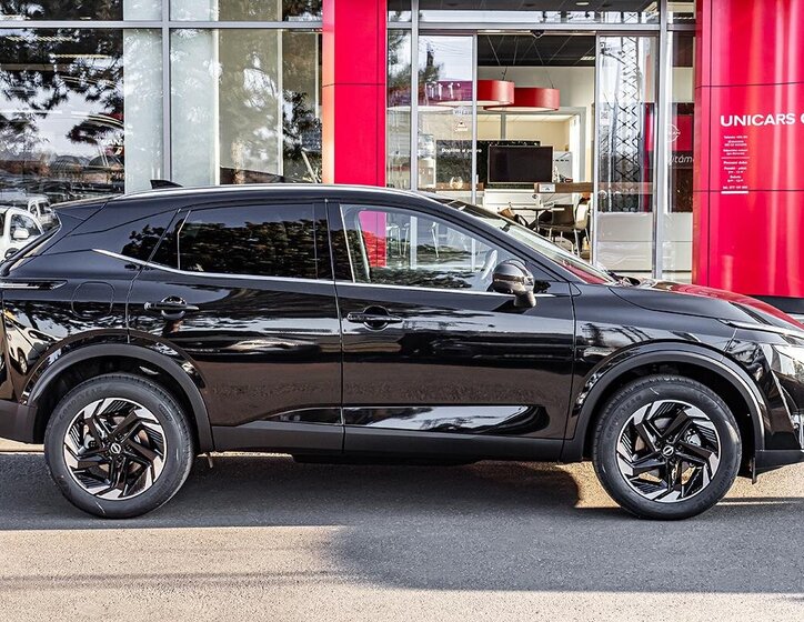 Nissan Qashqai SUV / Terénní 1,3 l 116 kw