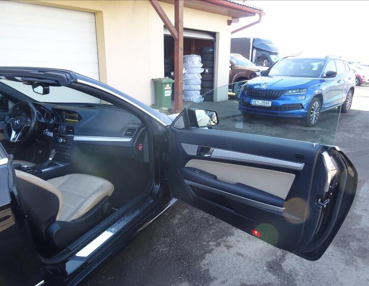 Mercedes-Benz Třídy E 22