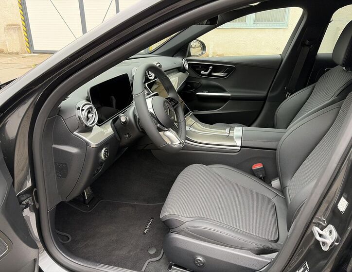 Mercedes-Benz Třídy C 25