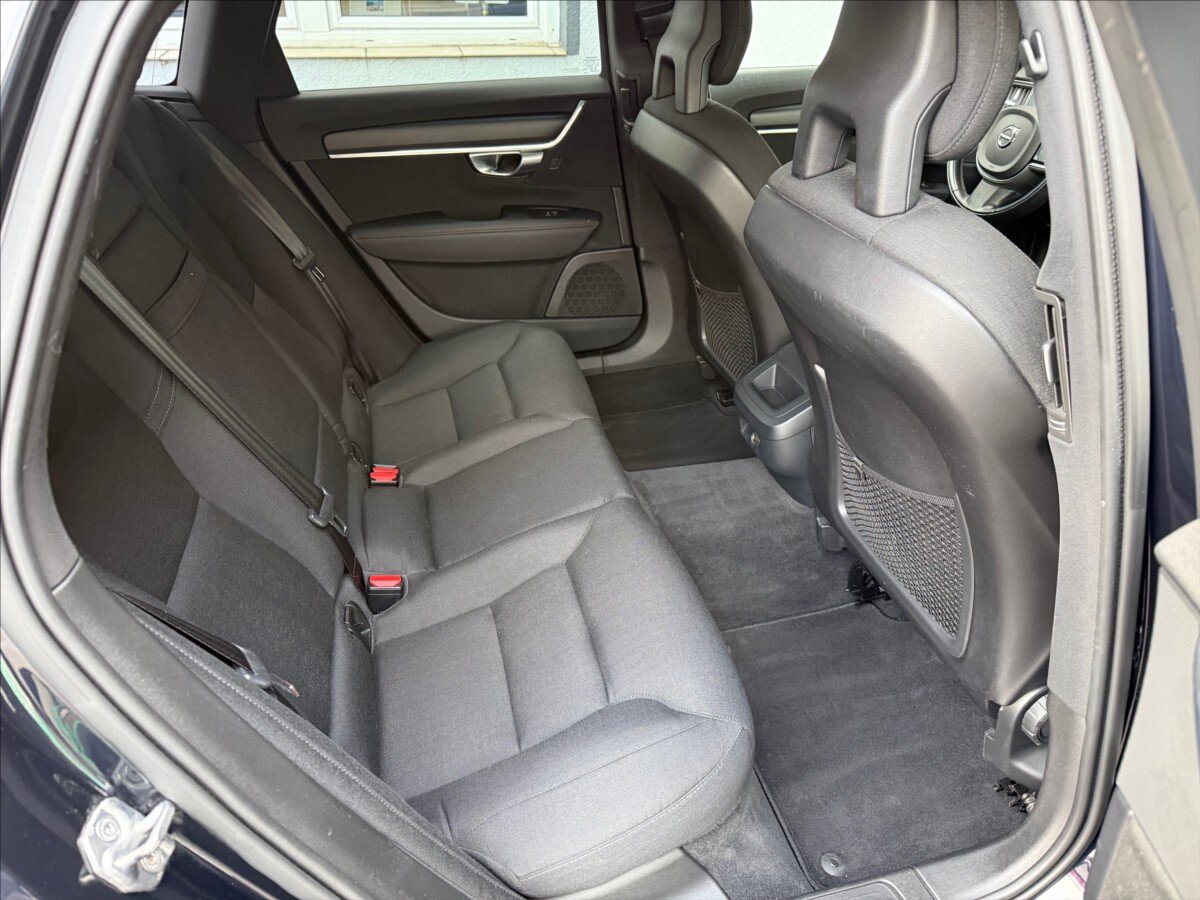 Volvo V90 Kombi 2,0 l 110 kw