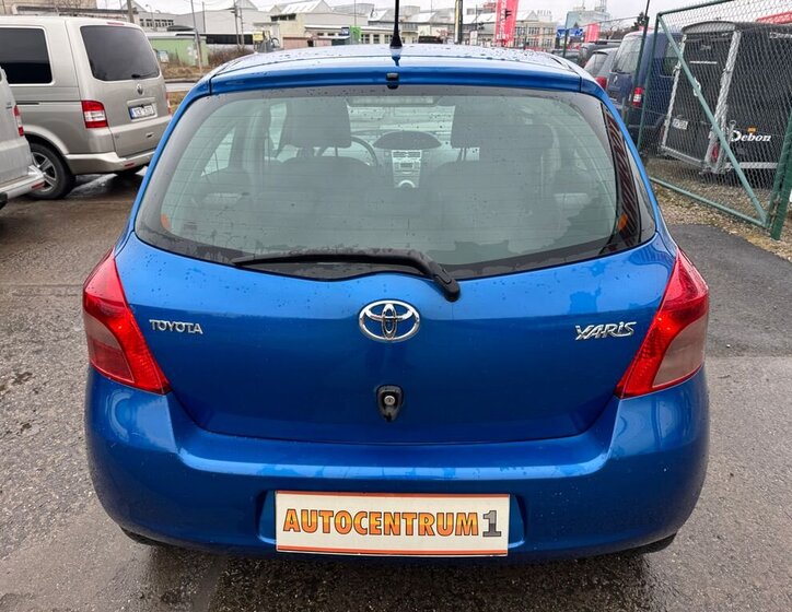 Toyota Yaris Hatchback 998,0 51 kw