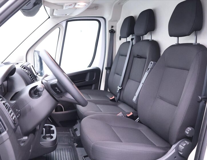 Toyota Proace Max Skříň 2,2 l 88 kw