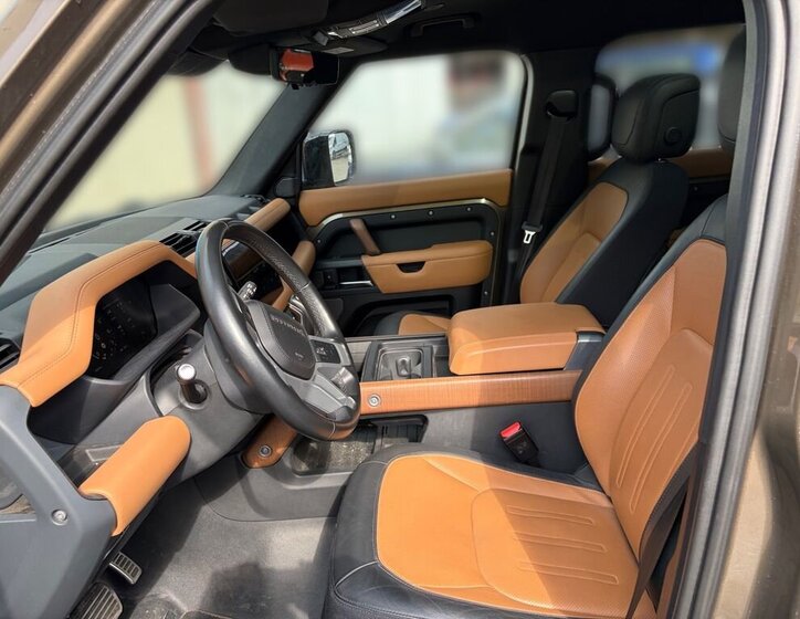 Land Rover Defender SUV / Terénní 3,0 l 294 kw