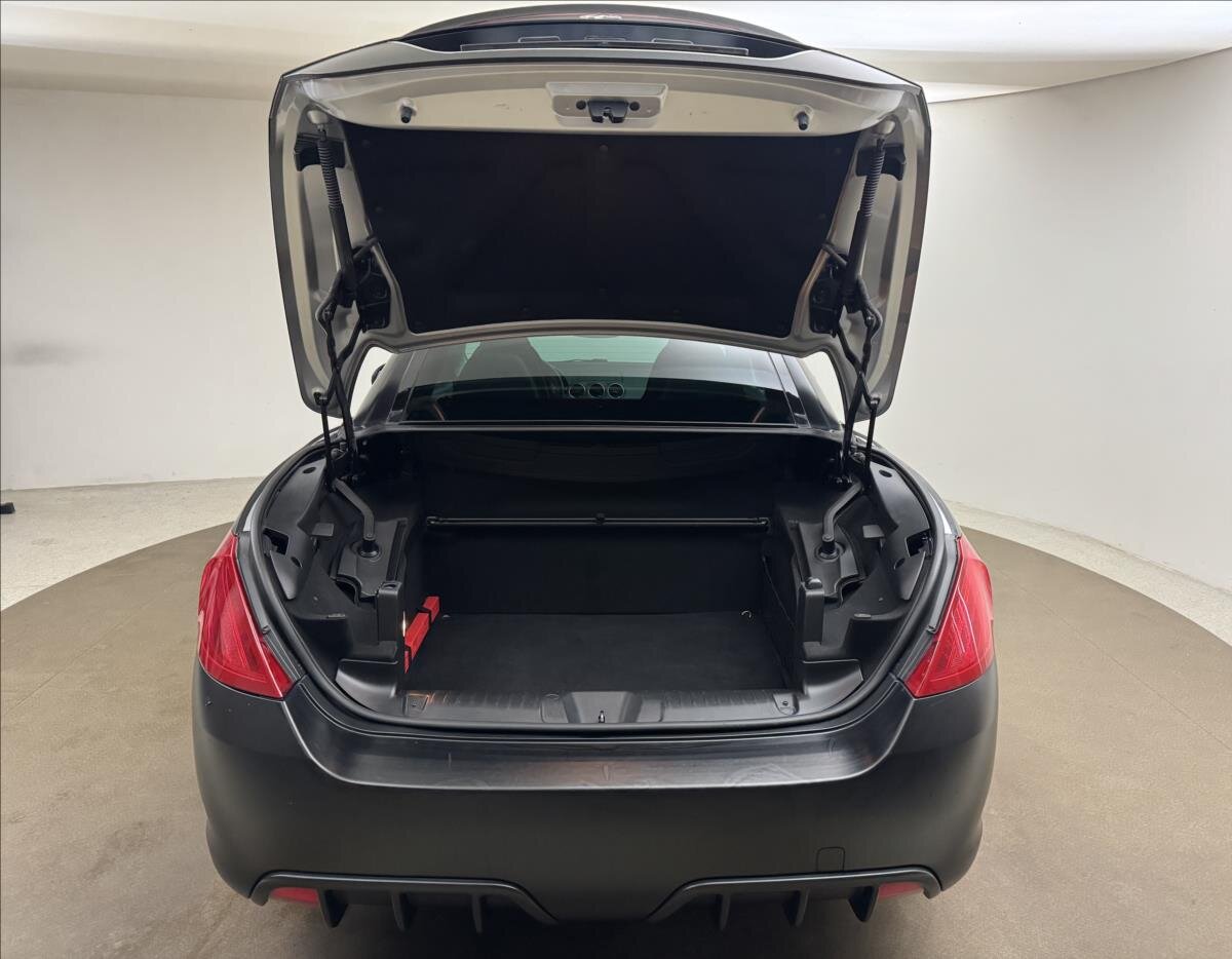 Peugeot 308 Kabriolet 1,6 l 82 kw