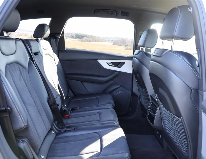 Audi Q7 SUV / Terénní 3,0 l 210 kw