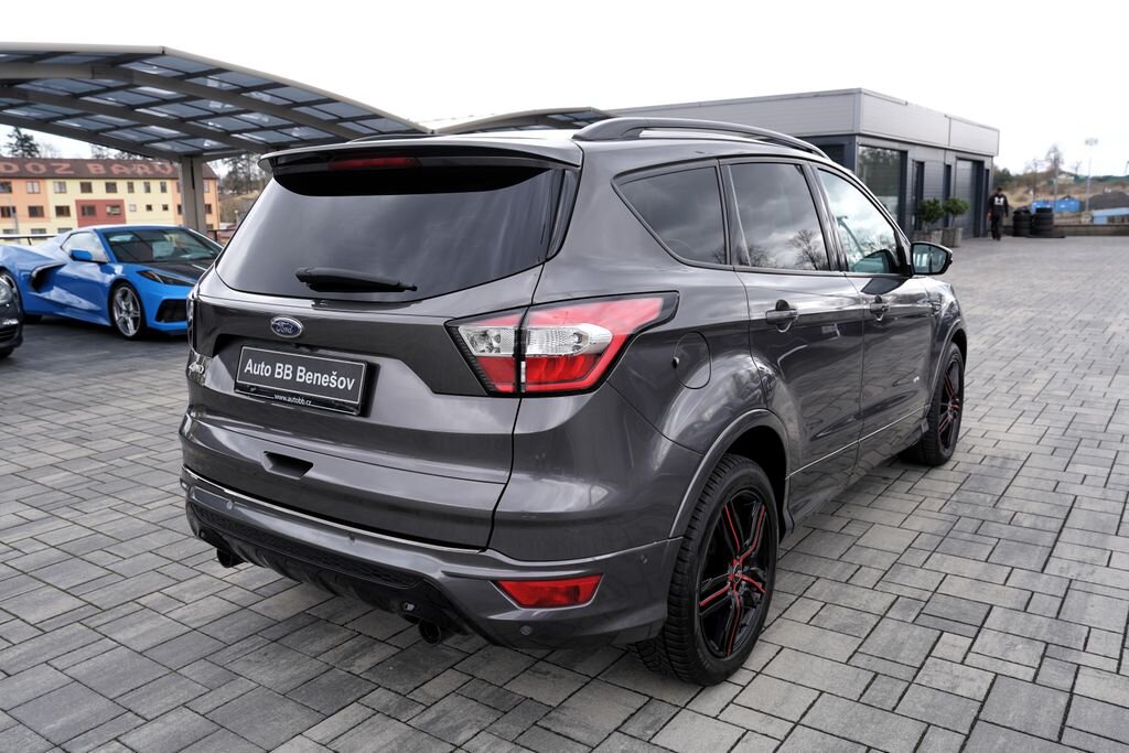 Ford Kuga SUV / Terénní 2,0 l 132 kw