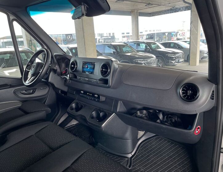 Mercedes-Benz Sprinter 21