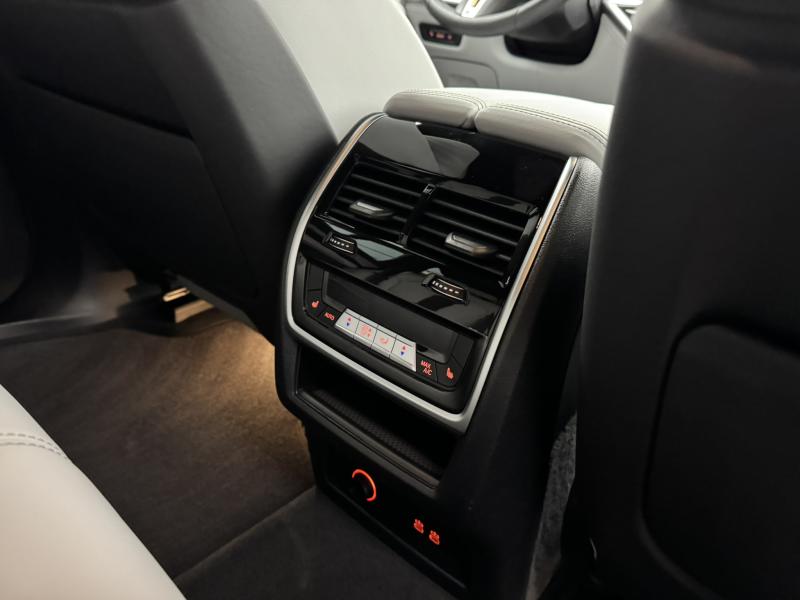 BMW X5 SUV 4,4 l 460 kw