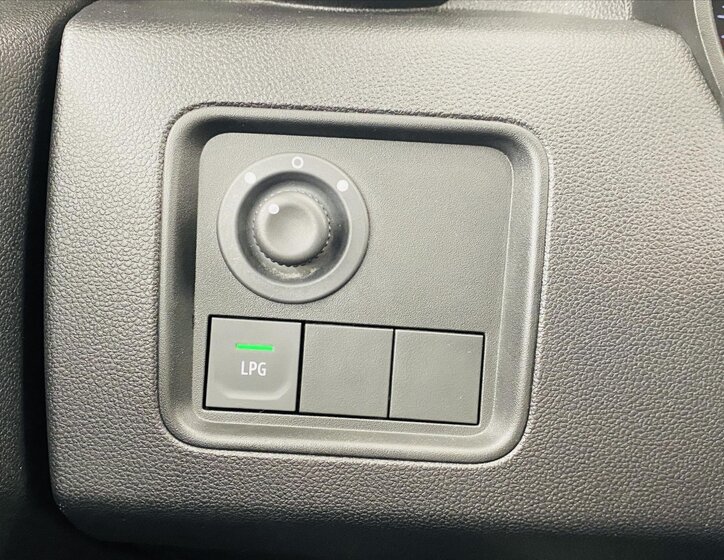 Dacia Duster SUV 999,0 67 kw