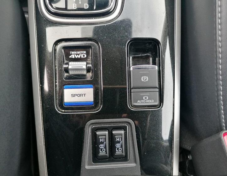 Mitsubishi Outlander 13